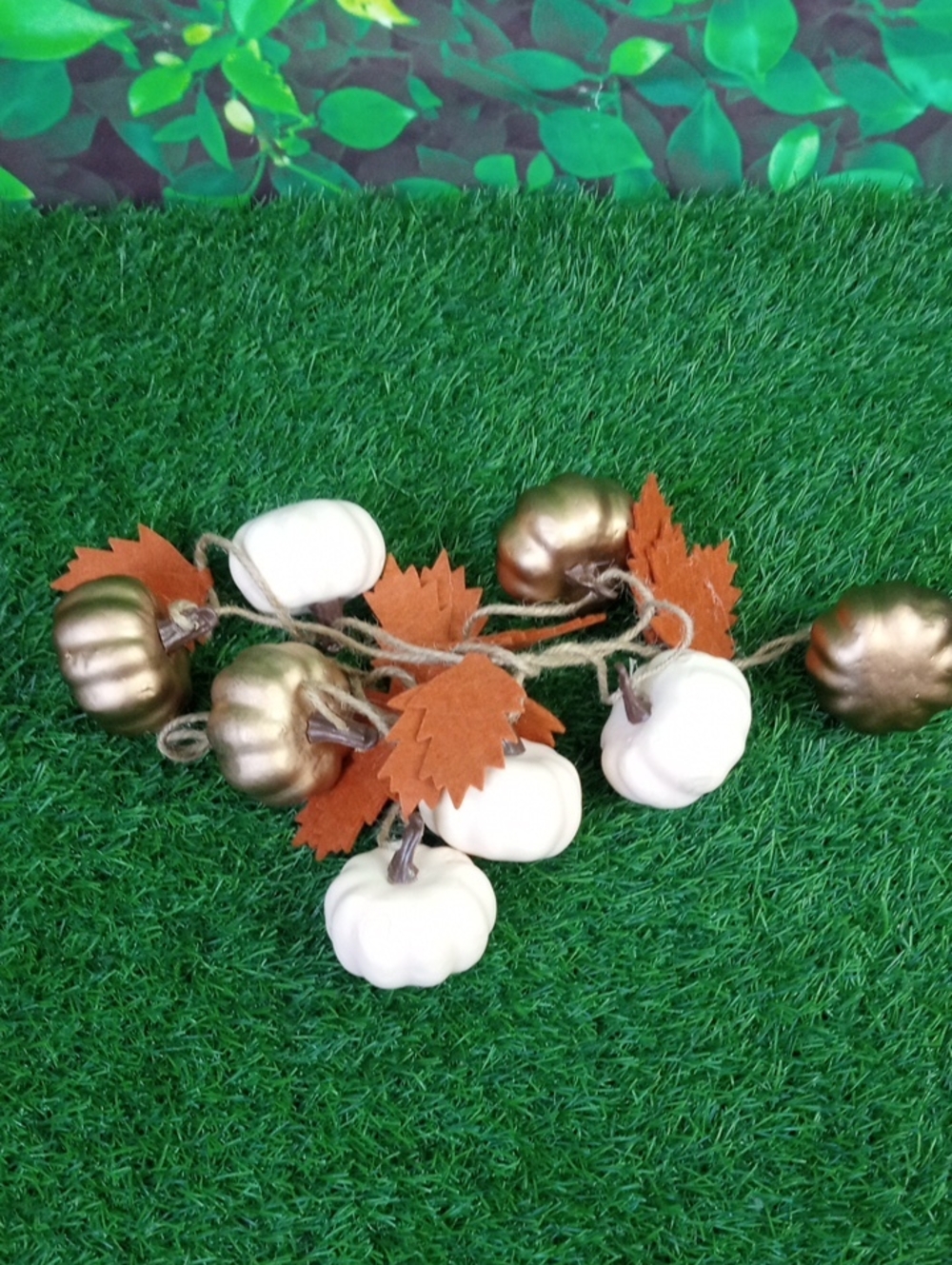 🍂🍒 Fall Pumpkin Garland with White and Metallic Bronze Pumpkins